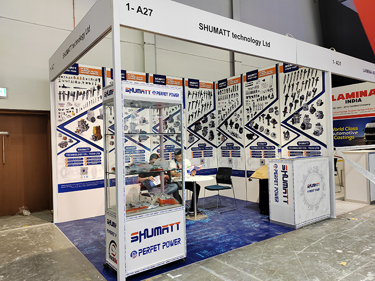 Shumatt-booth-at-automechanika-Dubai